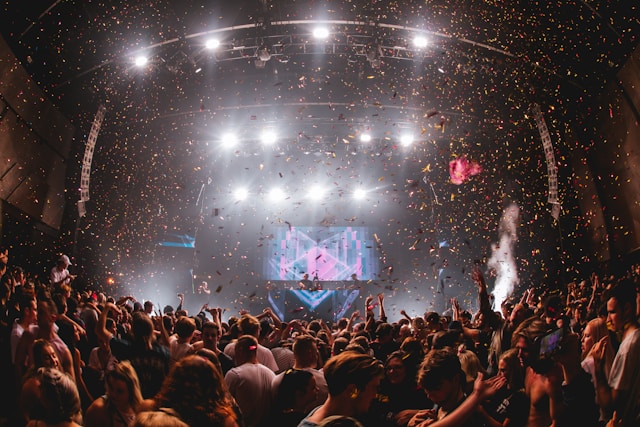 Creating Immersive Music Festival Spaces with Acoustic Design